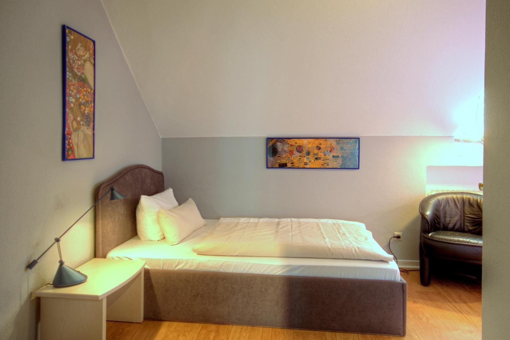Hotel Zum Goldenen Stern 프룸 외부 사진